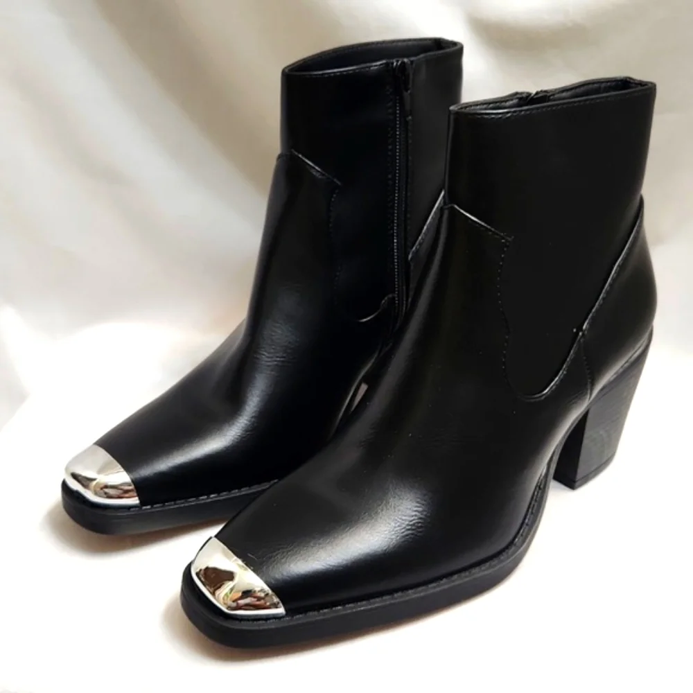 Truffle Collection Black Silver Western Steel Toe Ankle Boots (W Size 38)